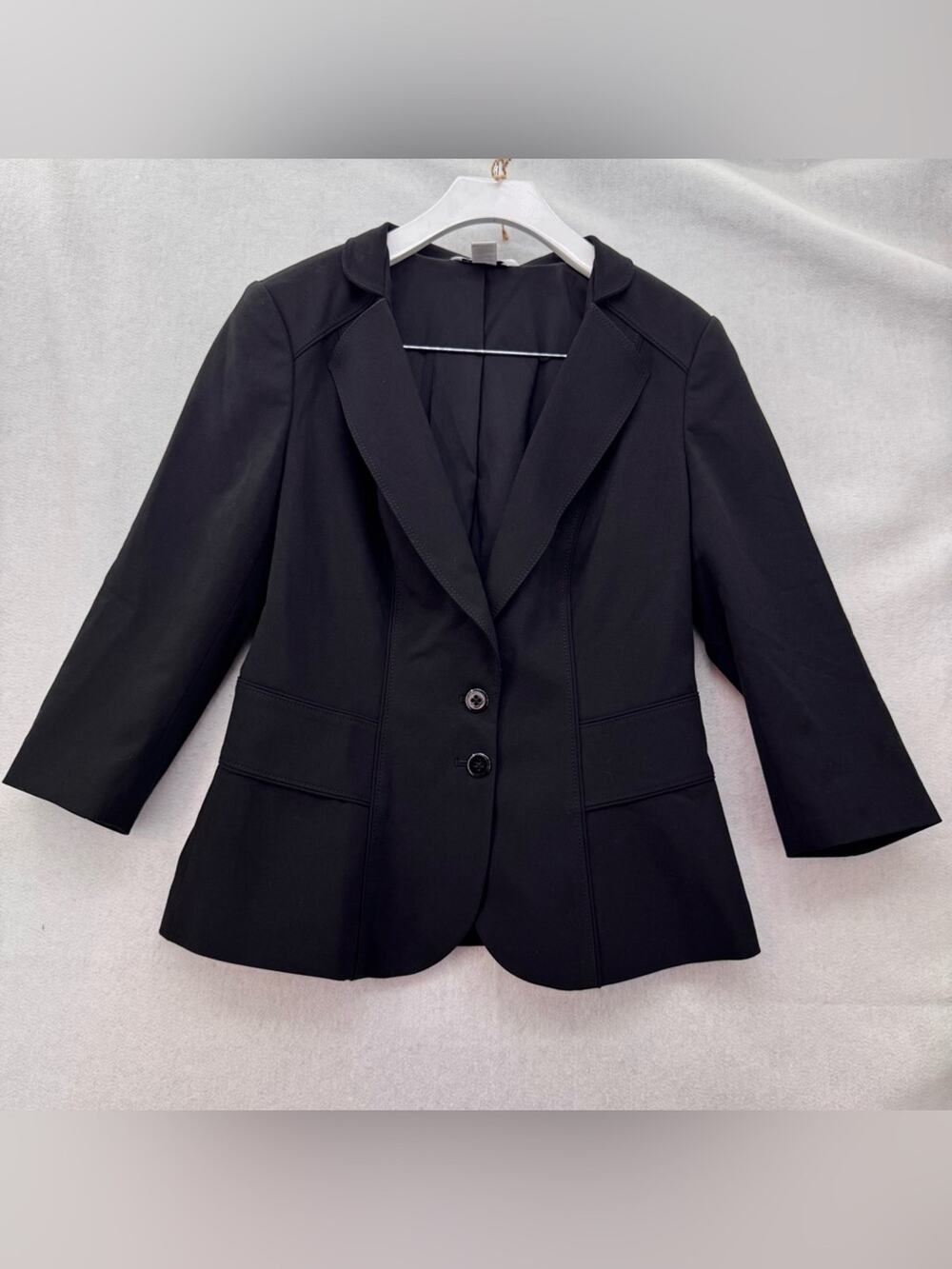 EUC White House Black Market WHBM Banded Waist 2-Button Blazer Black size 6